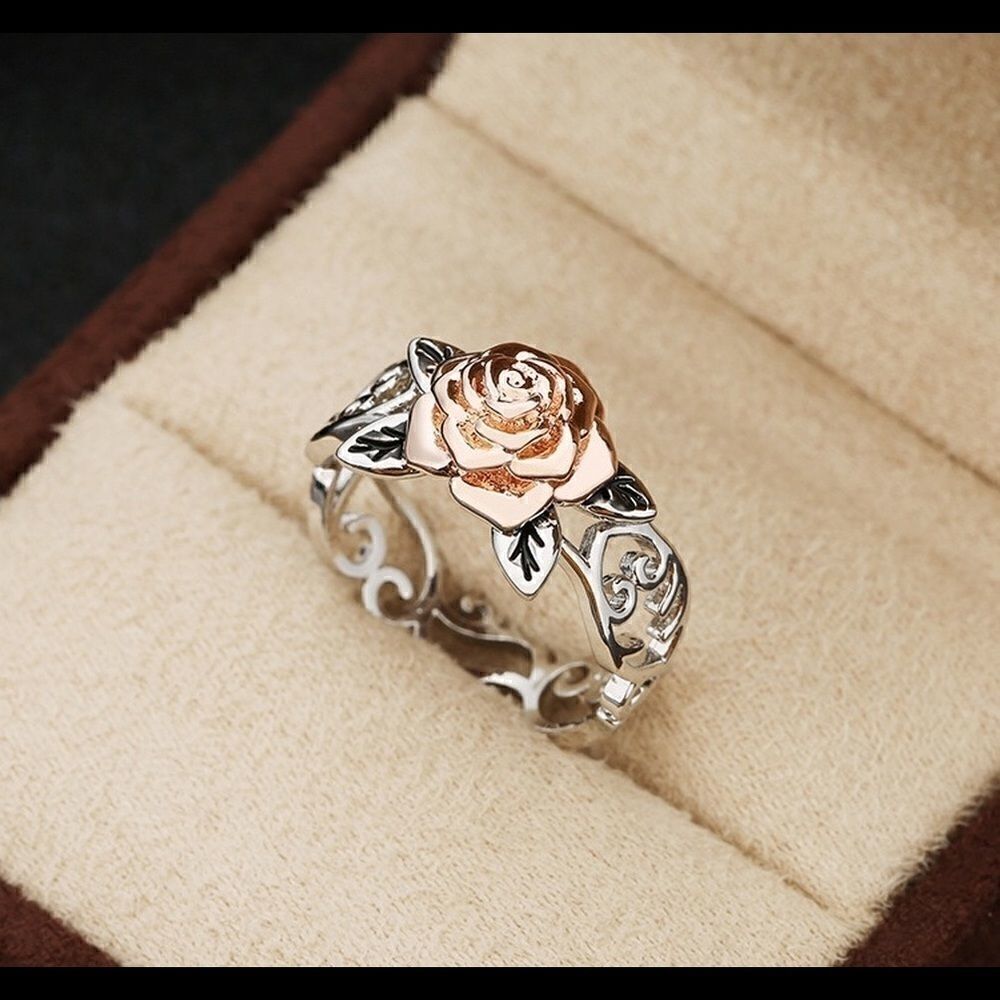 Exquisite Two Tone Floral Ring - Picture 2 of 4